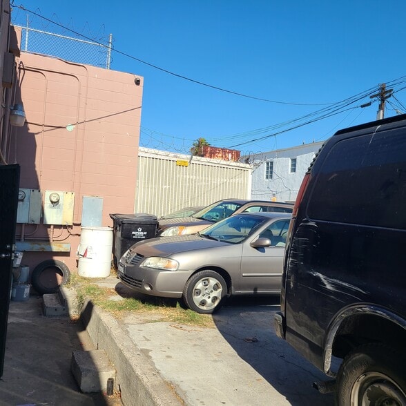 More Photos Of 318-322 S Market St, Inglewood Storefront For Sale