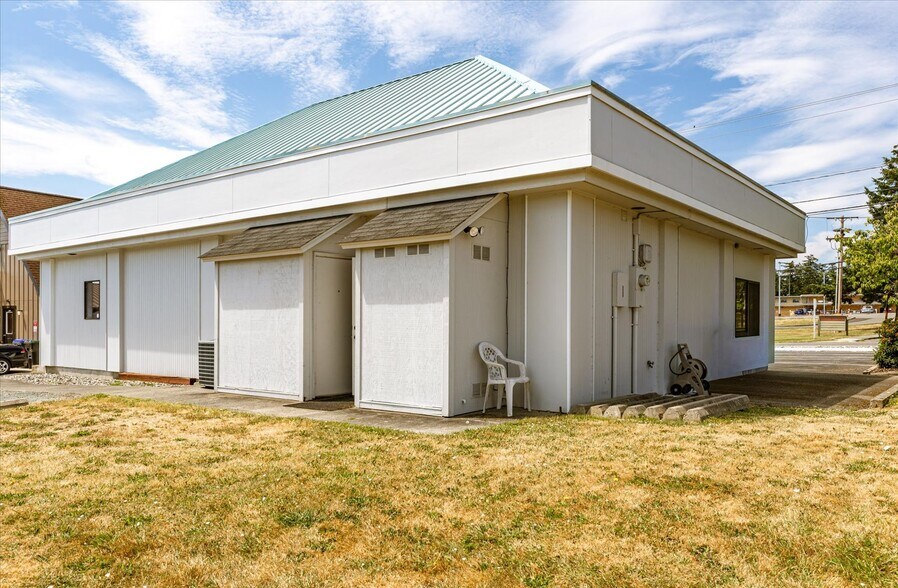 More Photos Of 101 S Main St, Coupeville Office For Sale