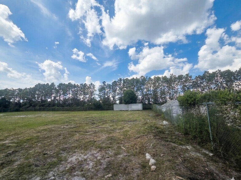 More Photos Of Industrial Park Rd, Green Cove Springs Land For Lease
