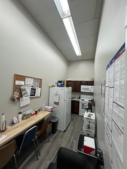 More Photos Of 721 Highway 321 N, Lenoir City General Retail For Sale