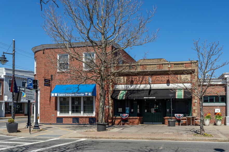 More Photos Of 334 Main St, Hyannis Storefront For Lease