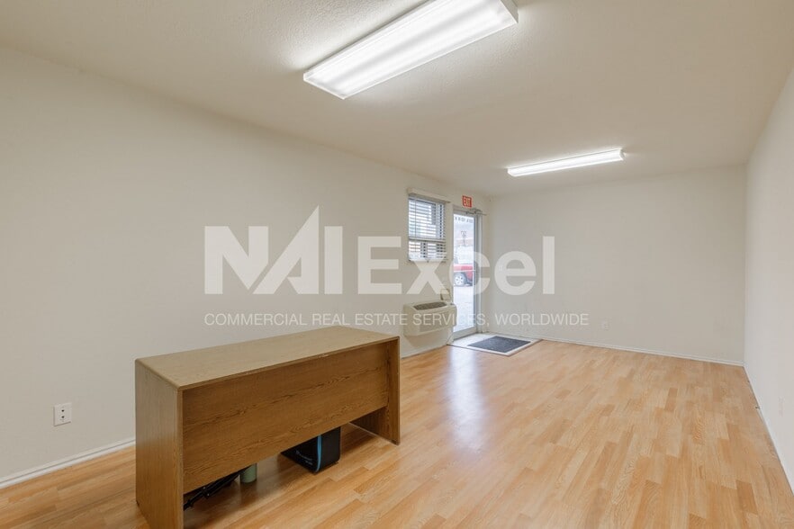 More Photos Of 369 N 100 W, Cedar City Showroom For Lease