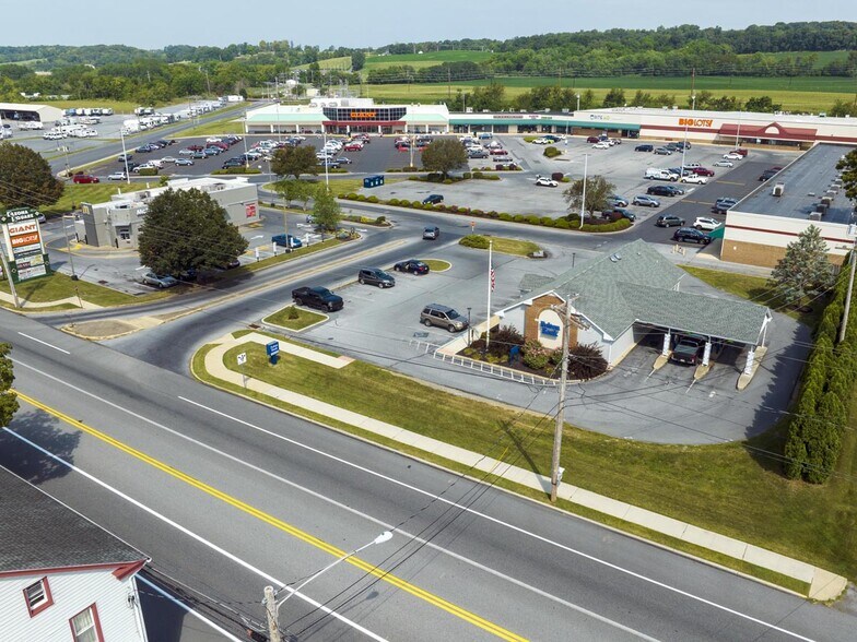 More Photos Of 481 W Penn Ave, Cleona Unknown For Lease