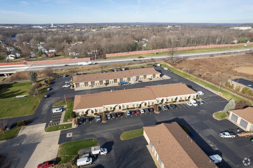 More Photos Of 887 Hampshire Rd, Stow Light Manufacturing For Lease