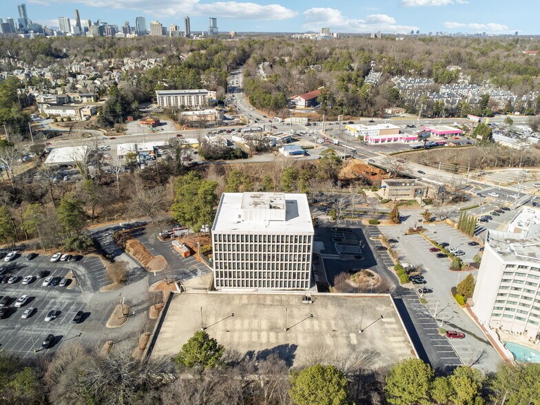 More Photos Of 6 W Druid Hills Dr NE, Atlanta Office For Lease