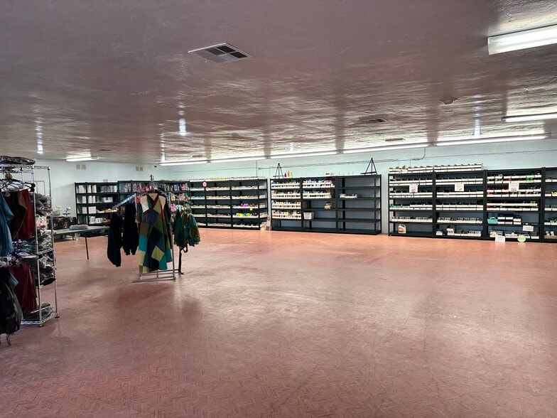 More Photos Of 705 Cottage St, Susanville Freestanding For Sale