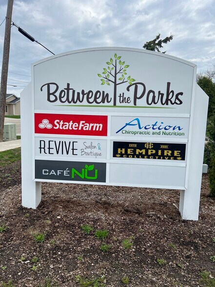 More Photos Of 111 Plank Rd, Kaukauna Storefront For Sale