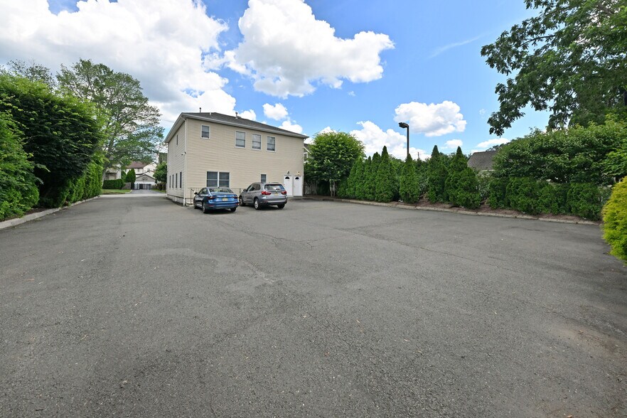 More Photos Of 253 Madison Ave, Wyckoff Storefront Retail Residential For Sale