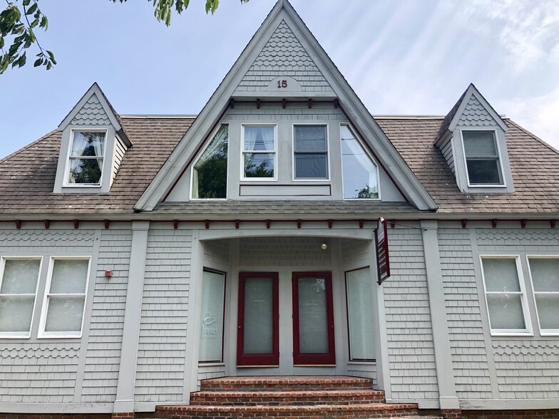 More Photos Of 15 Old Beach Rd, Newport Medical For Sale