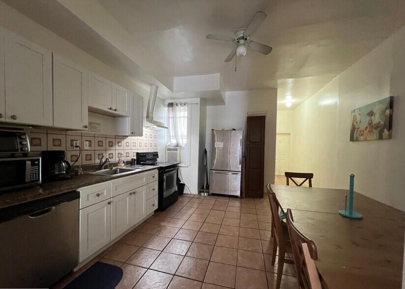 More Photos Of 4118 W Girard Ave, Philadelphia Specialty For Sale