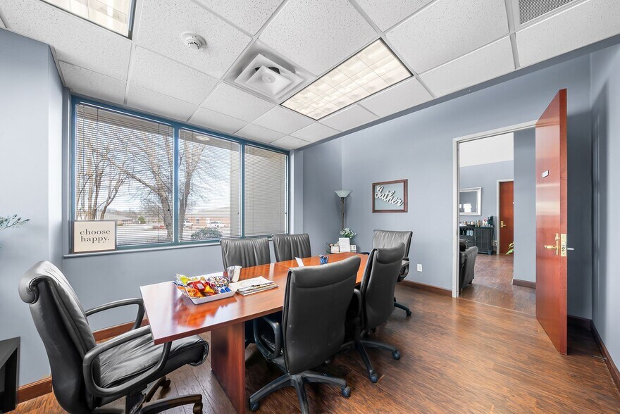 More Photos Of 112 Center Ct, Clarksville Office Residential For Sale