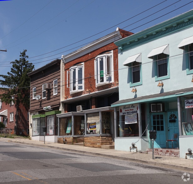 More Photos Of 3815 34th St, Mount Rainier Storefront Retail Office For Lease