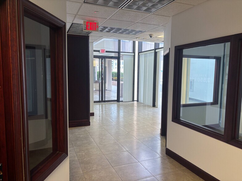More Photos Of 999 PONCE DE LEON Blvd, Coral Gables Medical For Lease