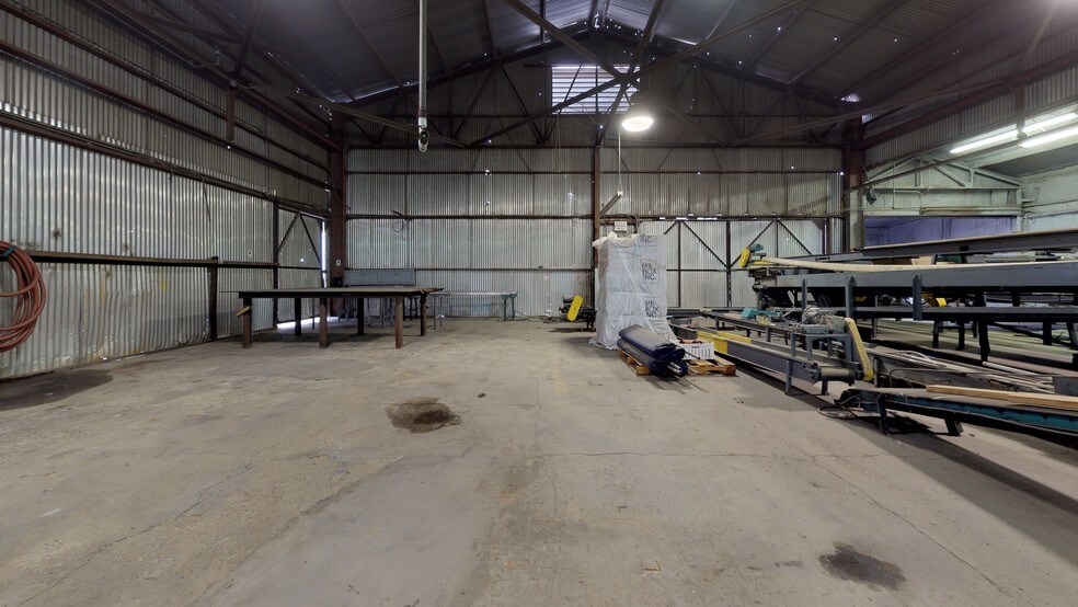 More Photos Of 818 S Derby St, Arvin Refrigeration Cold Storage For Sale