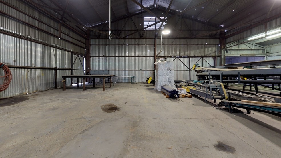 More Photos Of 818 S Derby St, Arvin Refrigeration Cold Storage For Sale