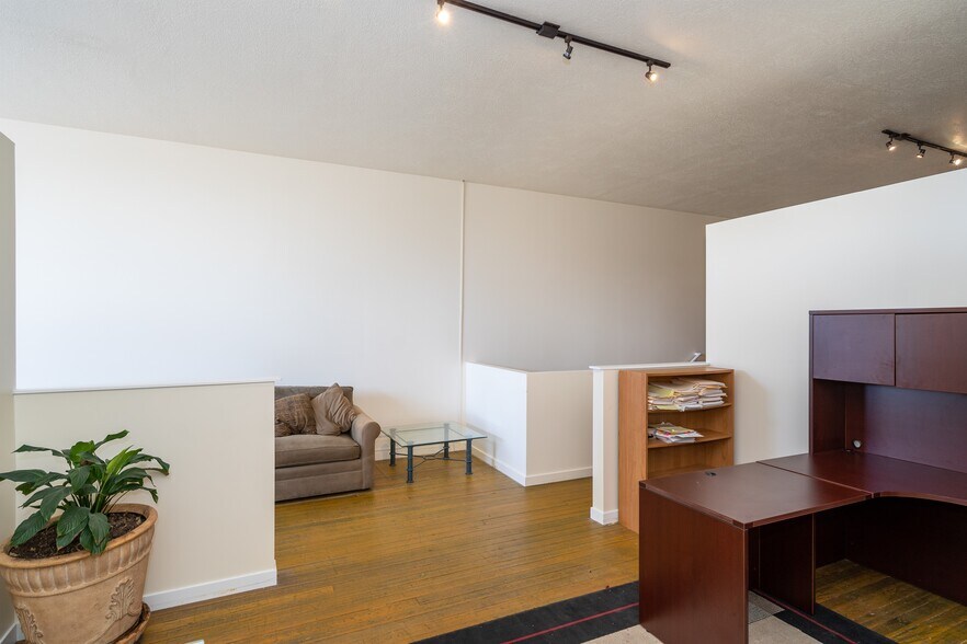 More Photos Of 2342 Washington Blvd, Ogden Storefront Retail Office For Lease