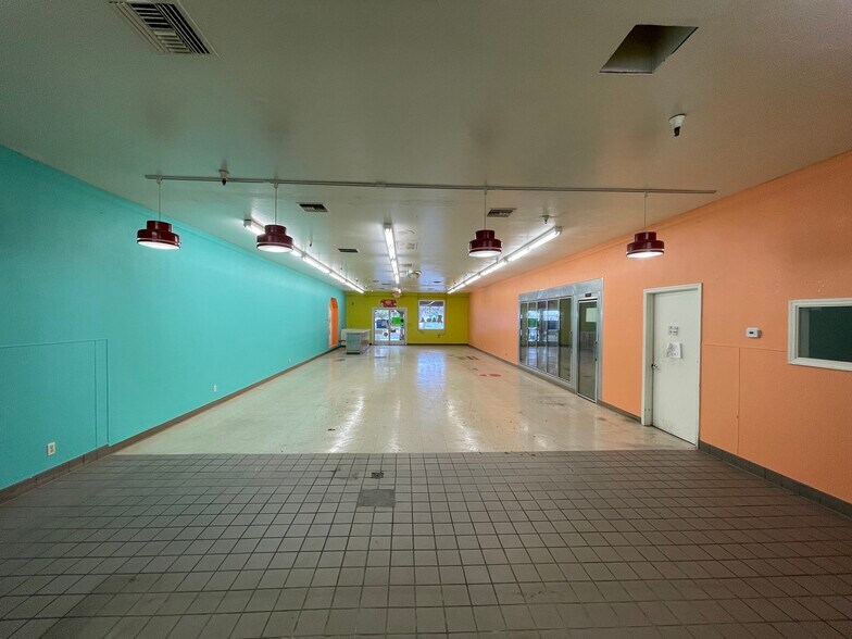 More Photos Of 526-530 E Cotati Ave, Cotati Unknown For Lease