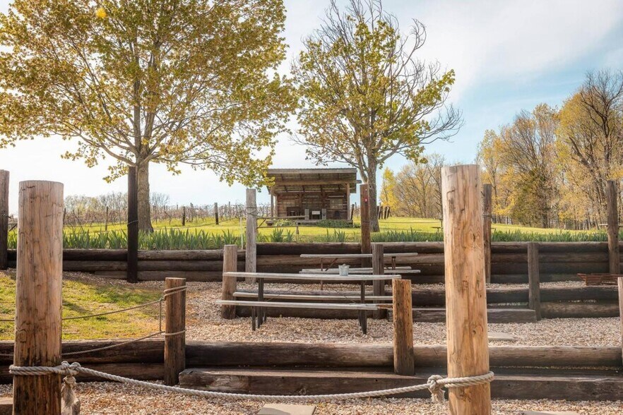 More Photos Of 3166 Highway B, Berger Winery Vineyard For Sale