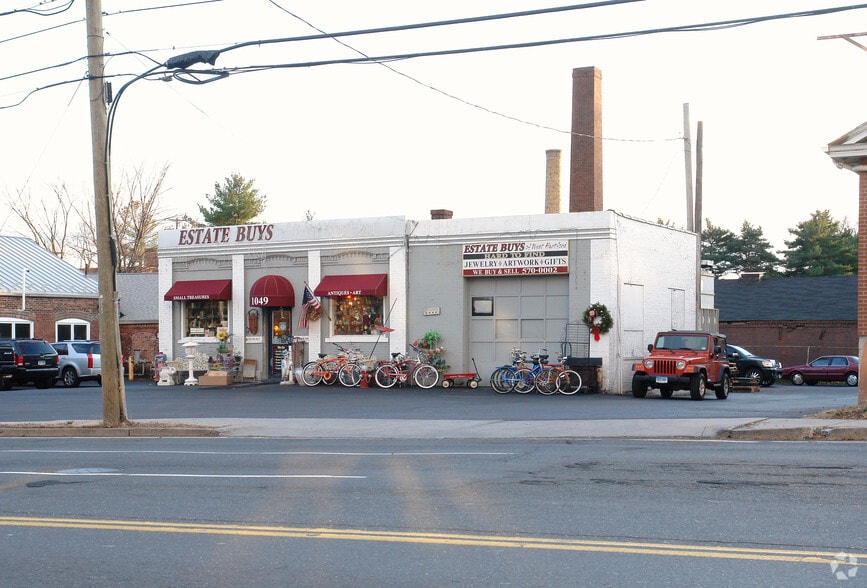 Primary Photo Of 1049 New Britain Ave, West Hartford Freestanding For Lease