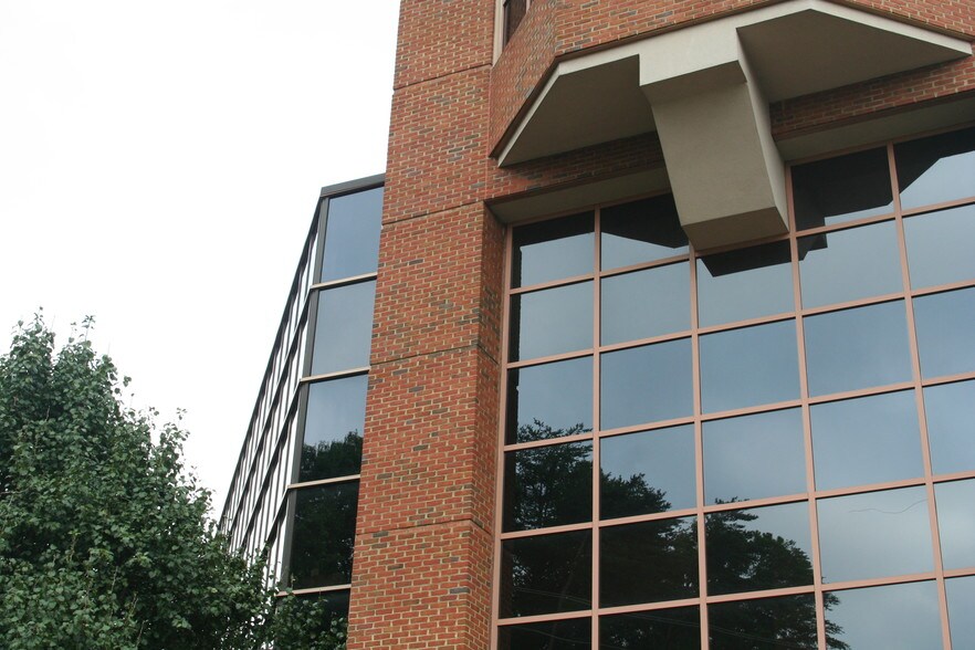 More Photos Of 2265 Roswell Rd, Marietta Office For Lease