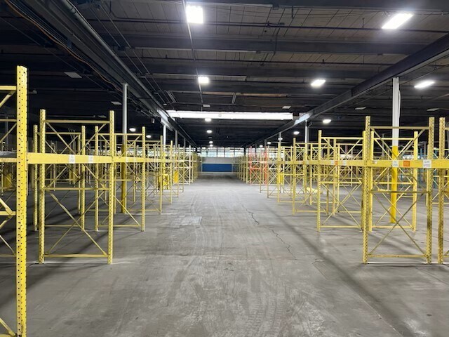 More Photos Of 95 Grand Ave, Pawtucket Manufacturing For Lease