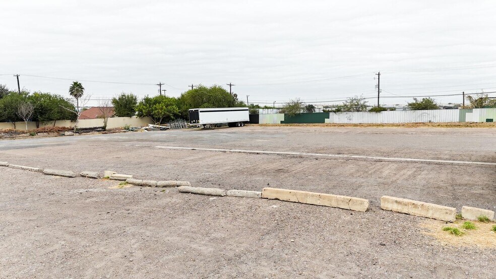More Photos Of 14002 FM 1472, Laredo Land For Lease