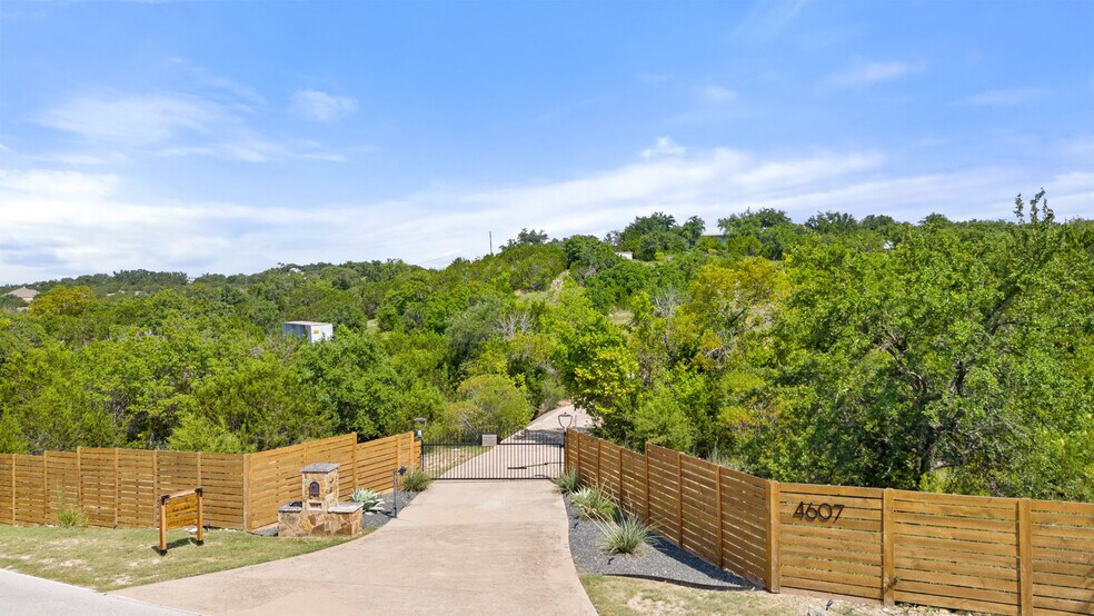More Photos Of 4607 R O Dr, Spicewood Lodge Meeting Hall For Sale