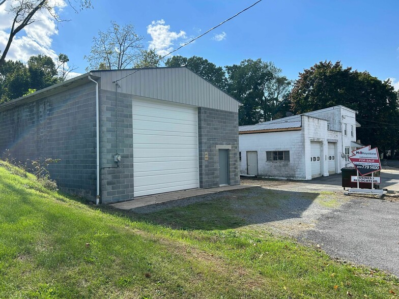 Primary Photo Of 1500 Mount Laurel Rd, Temple Service For Sale