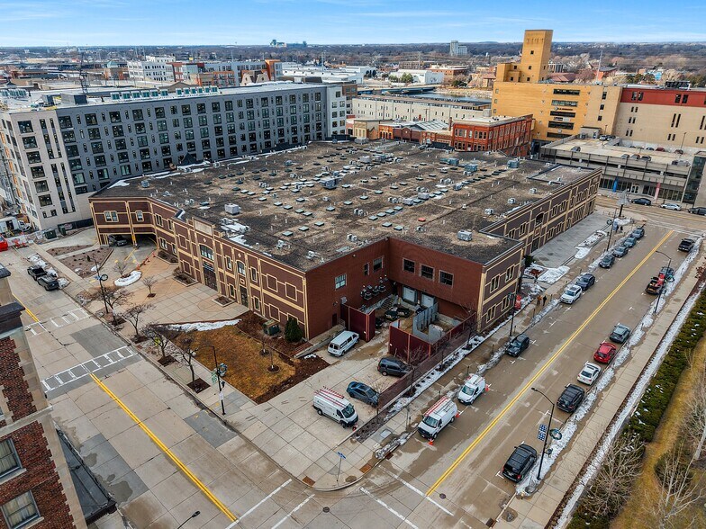 More Photos Of 216 Northland Ave, Green Bay Apartments For Sale