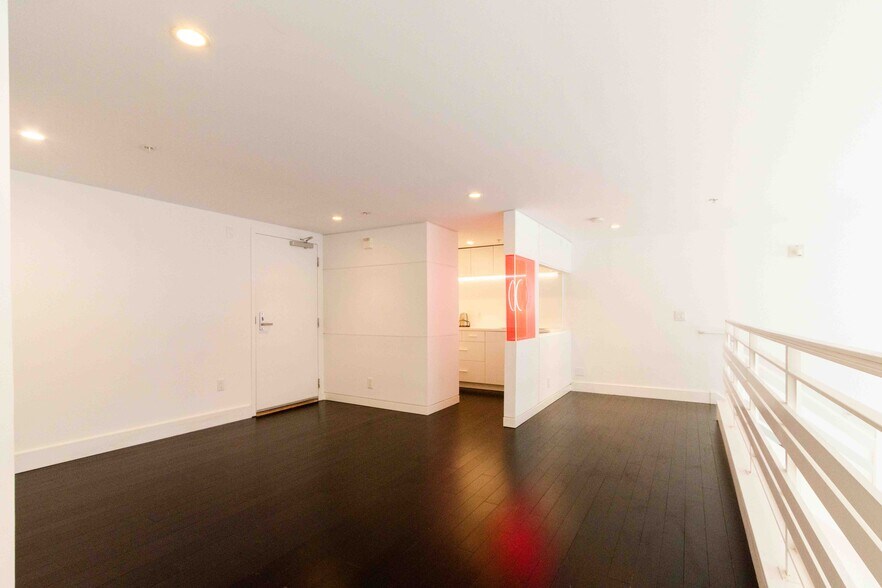 More Photos Of 1250 Missouri St, San Francisco Light Distribution For Lease