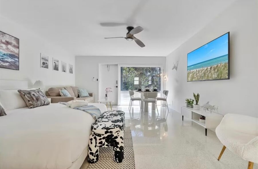 More Photos Of 333 Palm St, Hollywood Apartments For Sale