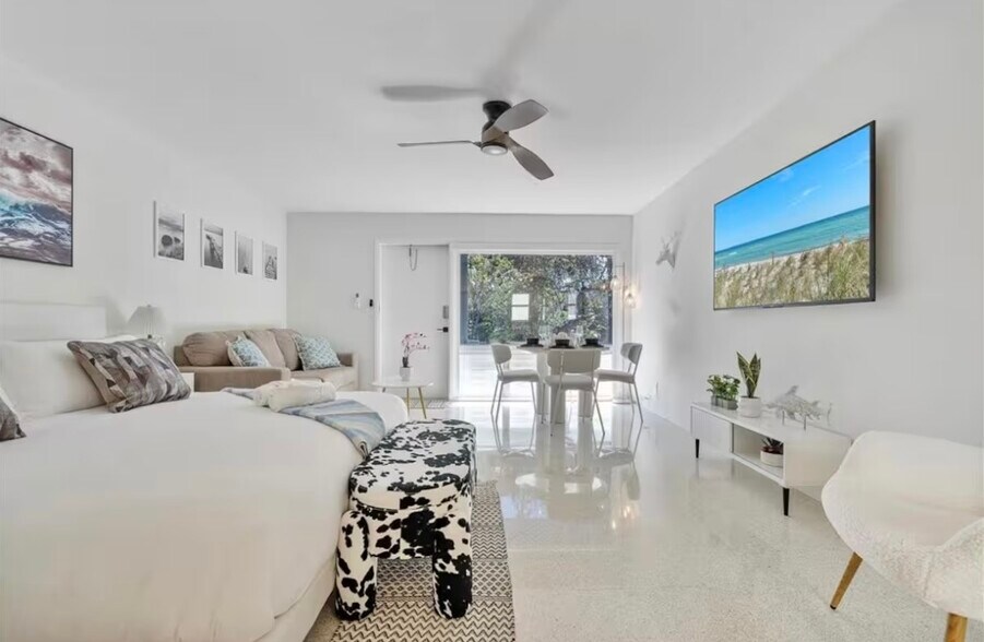 More Photos Of 333 Palm St, Hollywood Apartments For Sale