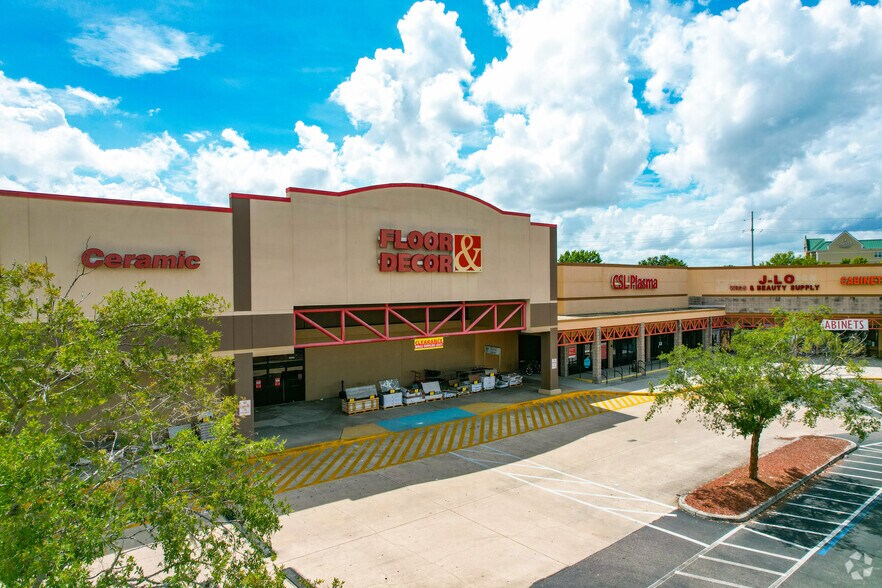 More Photos Of 10017-10057 E Adamo Dr, Tampa Unknown For Lease