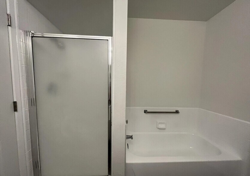 More Photos Of 5925 E University Dr, Mesa Apartments For Sale