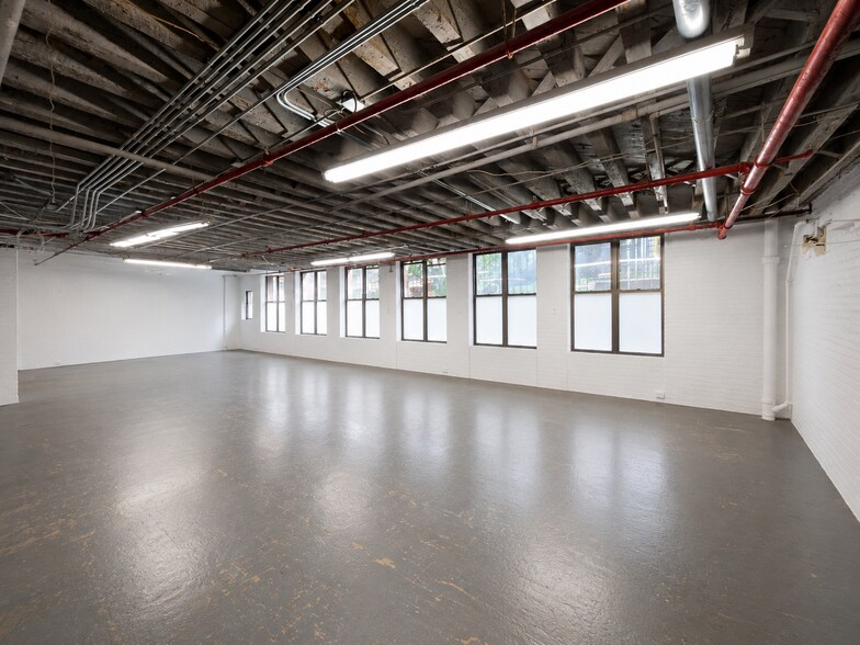 Primary Photo Of 130 Palmetto St, Brooklyn Warehouse For Lease