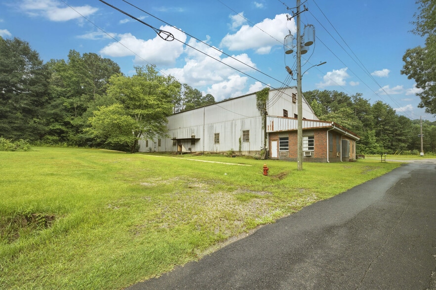 Primary Photo Of 9482 Robbins rd, Altoona Warehouse For Sale