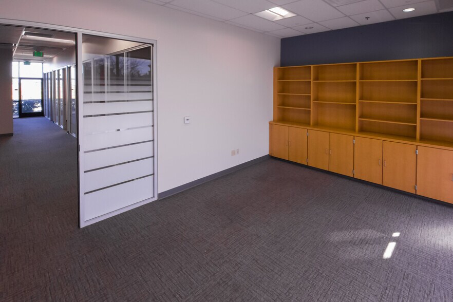 More Photos Of 3501 Del Paso Rd, Sacramento Freestanding For Lease