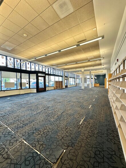 More Photos Of 2300-2314 NW Thurman St, Portland Freestanding For Lease