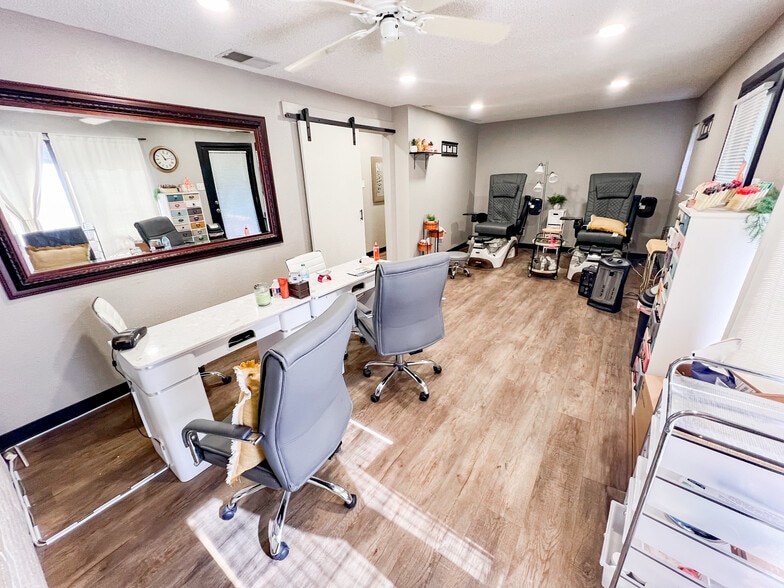 More Photos Of 2604 W Kansas Ave, Midland Loft Creative Space For Sale