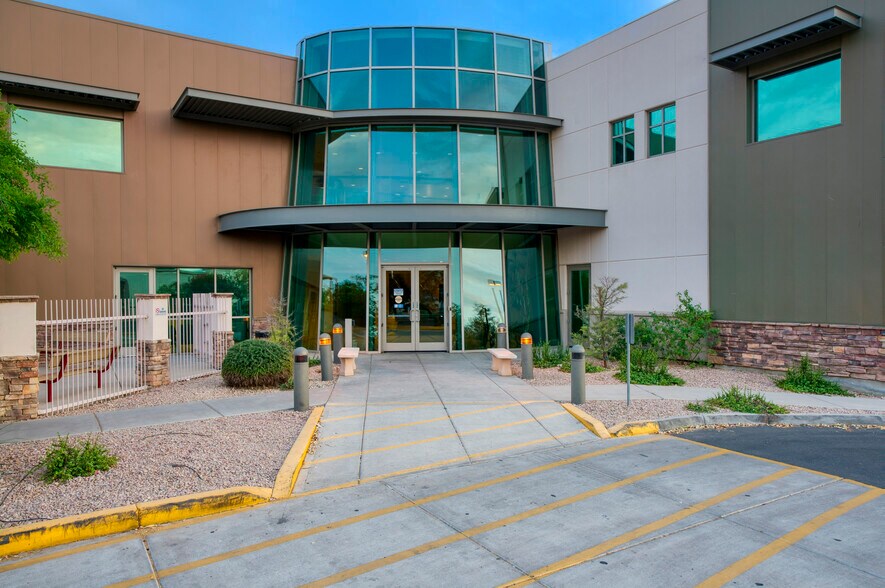 More Photos Of 6301 S McClintock Dr, Tempe Medical For Lease