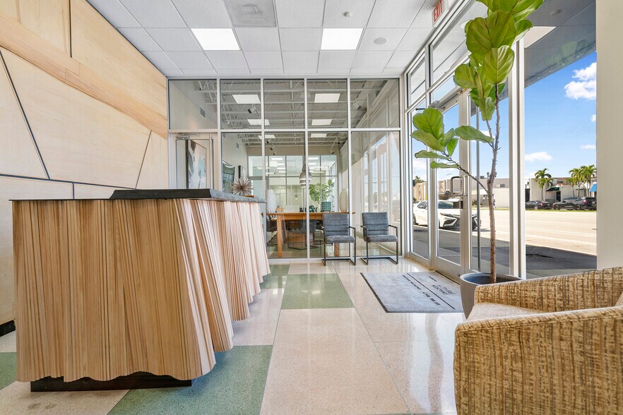 More Photos Of 2404 Hollywood Blvd, Hollywood Loft Creative Space For Lease