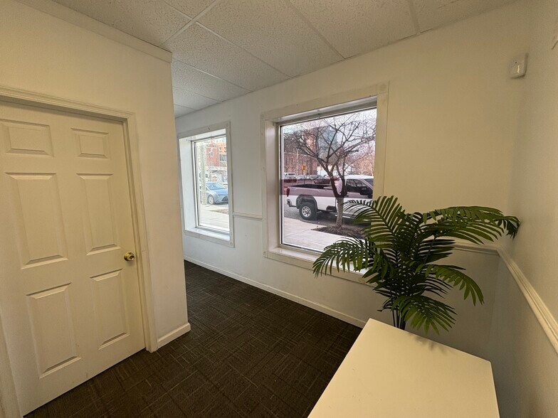 More Photos Of 1512 N French St, Wilmington Office For Sale