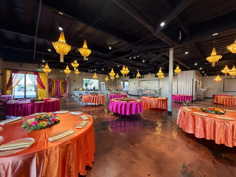 More Photos Of 11354 White Rock Rd, Rancho Cordova Showroom For Sale