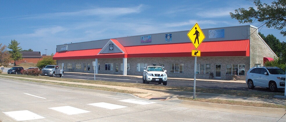 More Photos Of 950 Corporate Pky, Wentzville Office For Lease