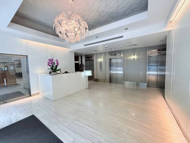 More Photos Of 150 SE 2nd Ave, Miami Office Residential For Lease