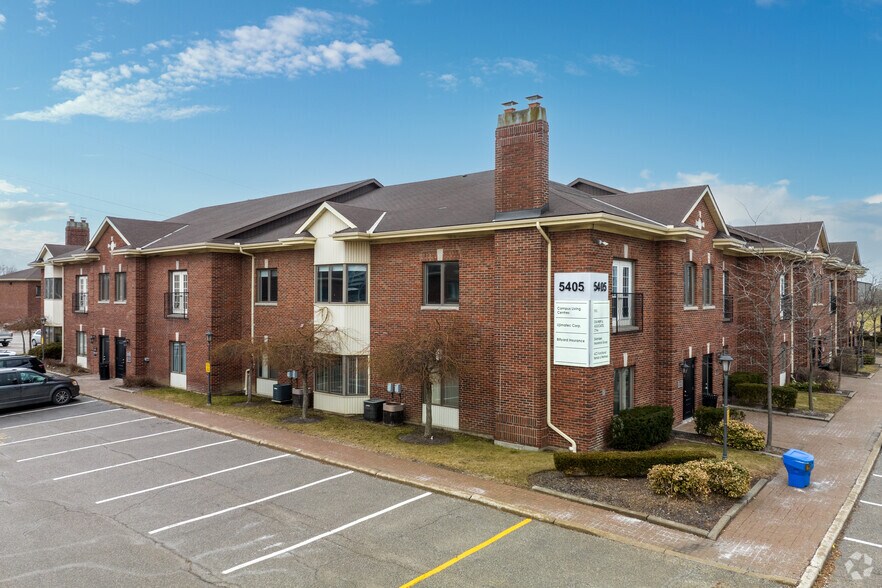 More Photos Of 5397 Eglinton Ave W, Toronto Unknown For Lease