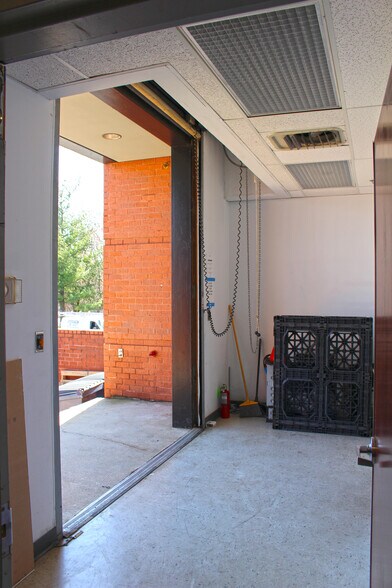 More Photos Of 10003 Derekwood Ln, Lanham Office For Lease