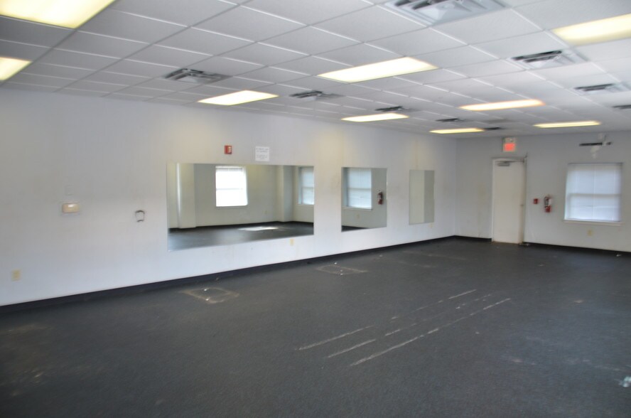 More Photos Of 5095 Lansing Dr, Winston-Salem Religious Facility For Sale