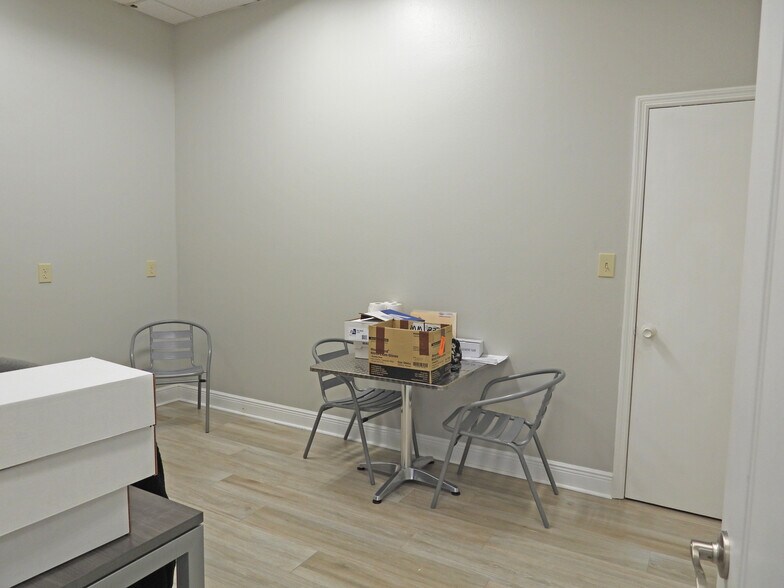 More Photos Of 3800 W New Haven Ave, Melbourne Freestanding For Sale