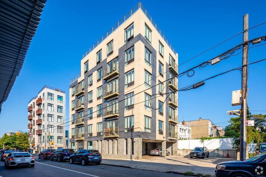 More Photos Of 314 52nd St, Brooklyn Apartments For Lease